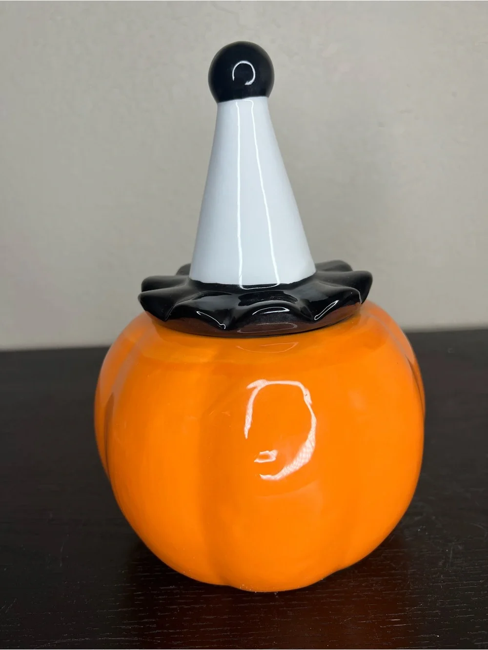 NEW Jack O’ Lantern Lane Halloween Pumpkin Jar with Clown Hat Lid